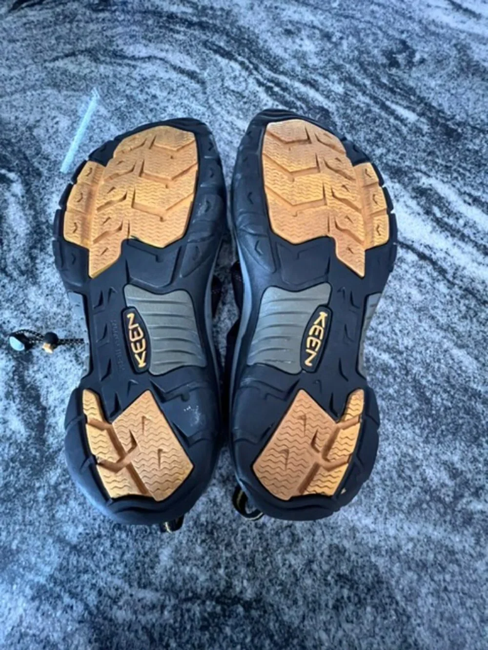 KEEN Men's Newport H2 versatile hybrid hiking sandal shoe trail and water Size13